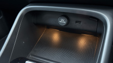 Volvo Xc40 2.0 B4P Inscription Pro 5dr Auto Petrol Estate